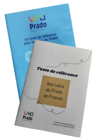 couvertures de deux livrets, dont l'un s'intitule Texte de référence des Laïcs du Prado en France